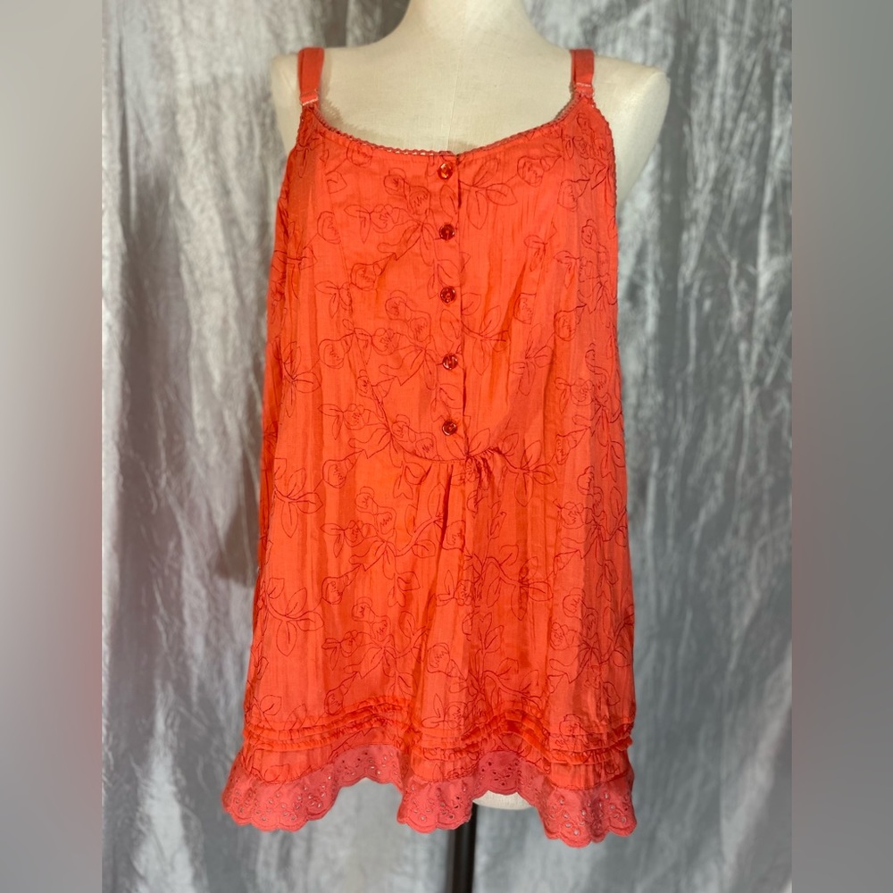 Unique Spectrum coral tank with embroidered details & small buttons 26/28w